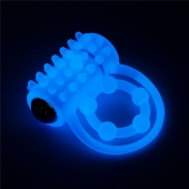 Голубое, светящееся в темноте виброкольцо Lumino Play Vibrating Penis Ring - Lovetoy - в Химках купить с доставкой