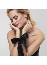 Черные ленты для связывания SILKY SENSUAL HANDCUFFS - Bijoux Indiscrets - купить с доставкой в Химках