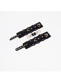 Черные кожаные наручники с узорами и золотистой фурнитурой - Crazy Handmade - купить с доставкой в Химках