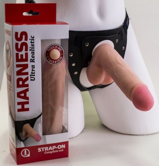 Страпон в подарочной упаковке: трусики с плугом и фаллоимитатор-насадка - 16 см. - LOVETOY (А-Полимер) - купить с доставкой в Химках