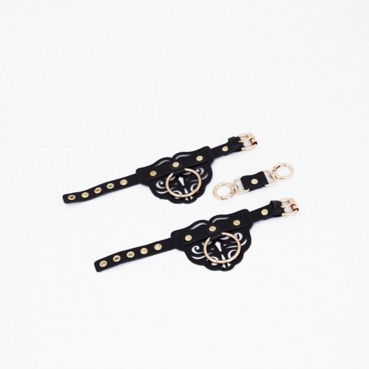 Черные кожаные наручники с клепками, кольцами и золотистой фурнитурой - Crazy Handmade - купить с доставкой в Химках